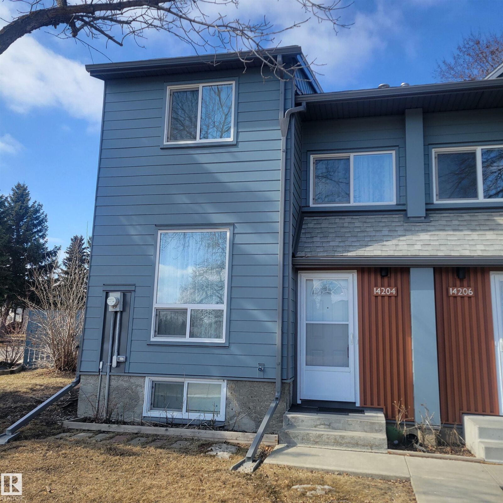 Property Photo:  14204 31 Street NW  AB T5Y 1H1 
