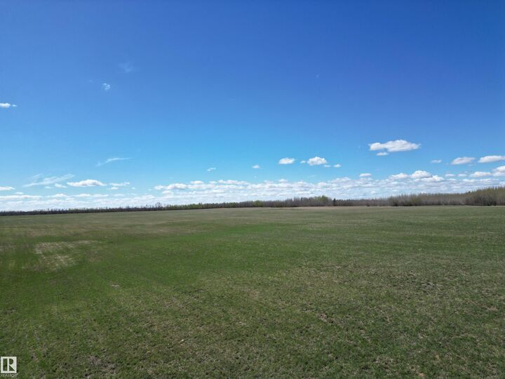 Property Photo:  Twp 562  AB T0E 1V0 