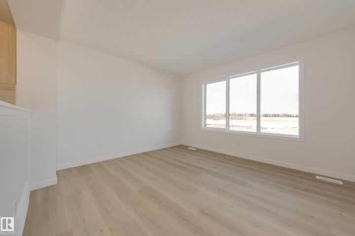 Property Photo:  17232 4 Street NW  AB T5Y 4G5 