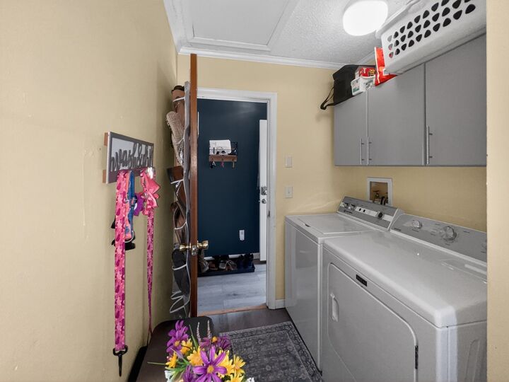 Property Photo: 22690 Lee Mont Rd VA 23421