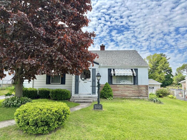 Property Photo:  605 Gardner Street  OH 44811 