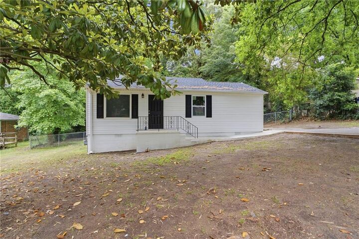 Property Photo: 5160 Ellen Street GA 30297
