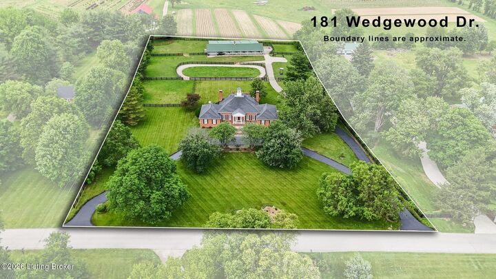 Property Photo: 181 Wedgewood Dr KY 40065
