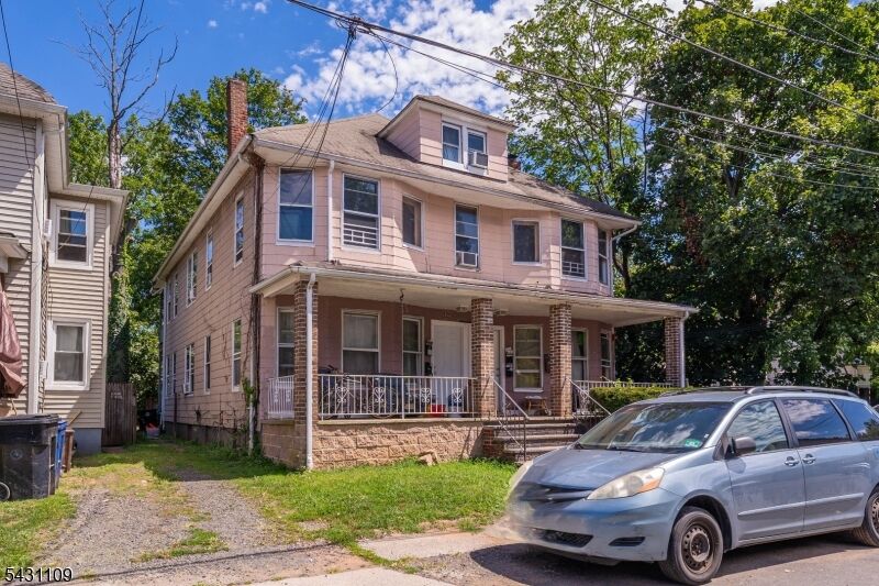 Property Photo:  325 Stebbins Pl 2  NJ 07063 