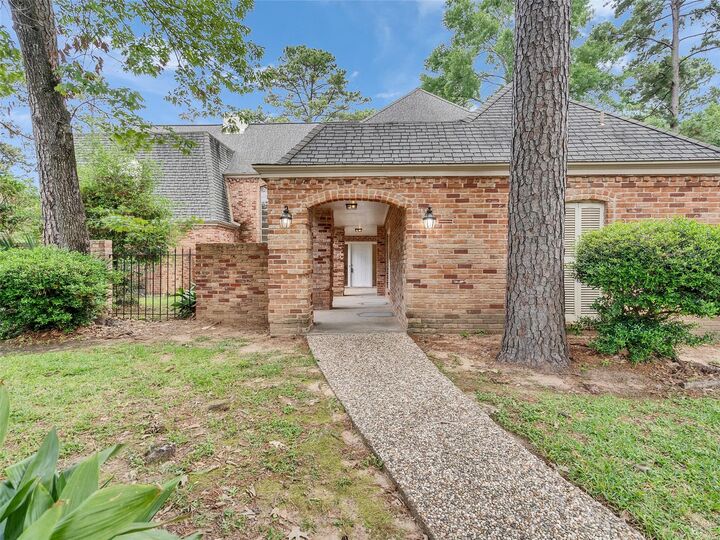 Property Photo:  8322 Oak Moss Drive  TX 77379 