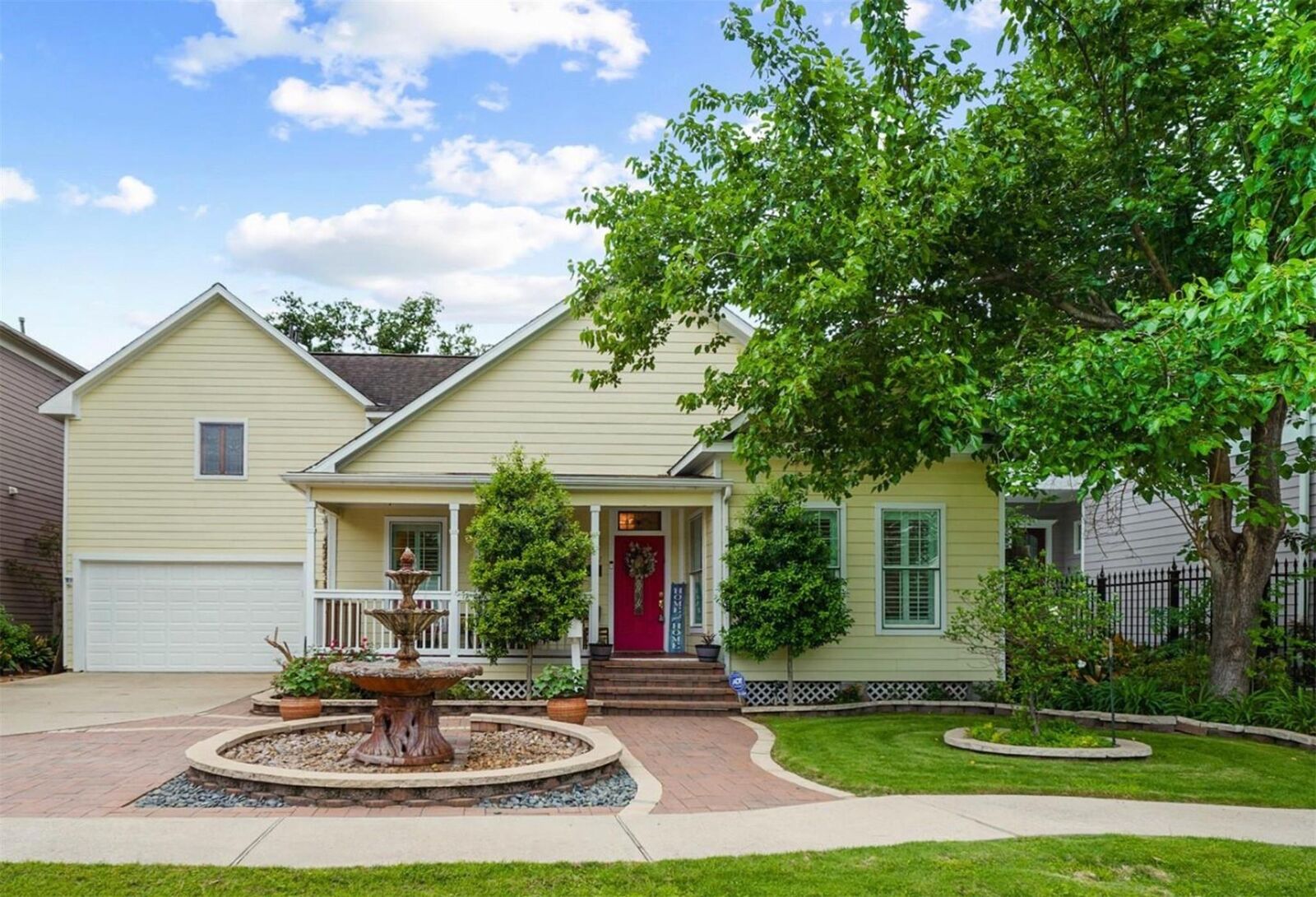 Property Photo:  1327 Ashland Street  TX 77008 