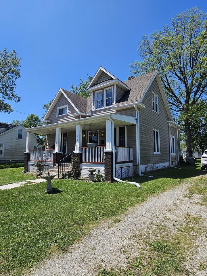 Property Photo:  709 S Clark Street  MO 65265 