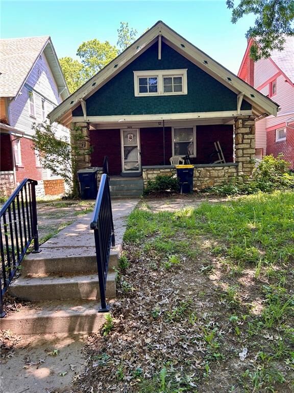 Property Photo: 3419 Bales Avenue MO 64128