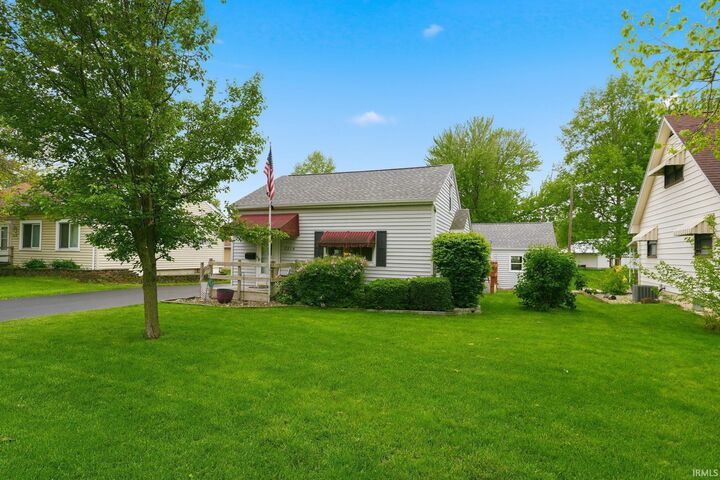 Property Photo: 7314 Bluffton Road IN 46809