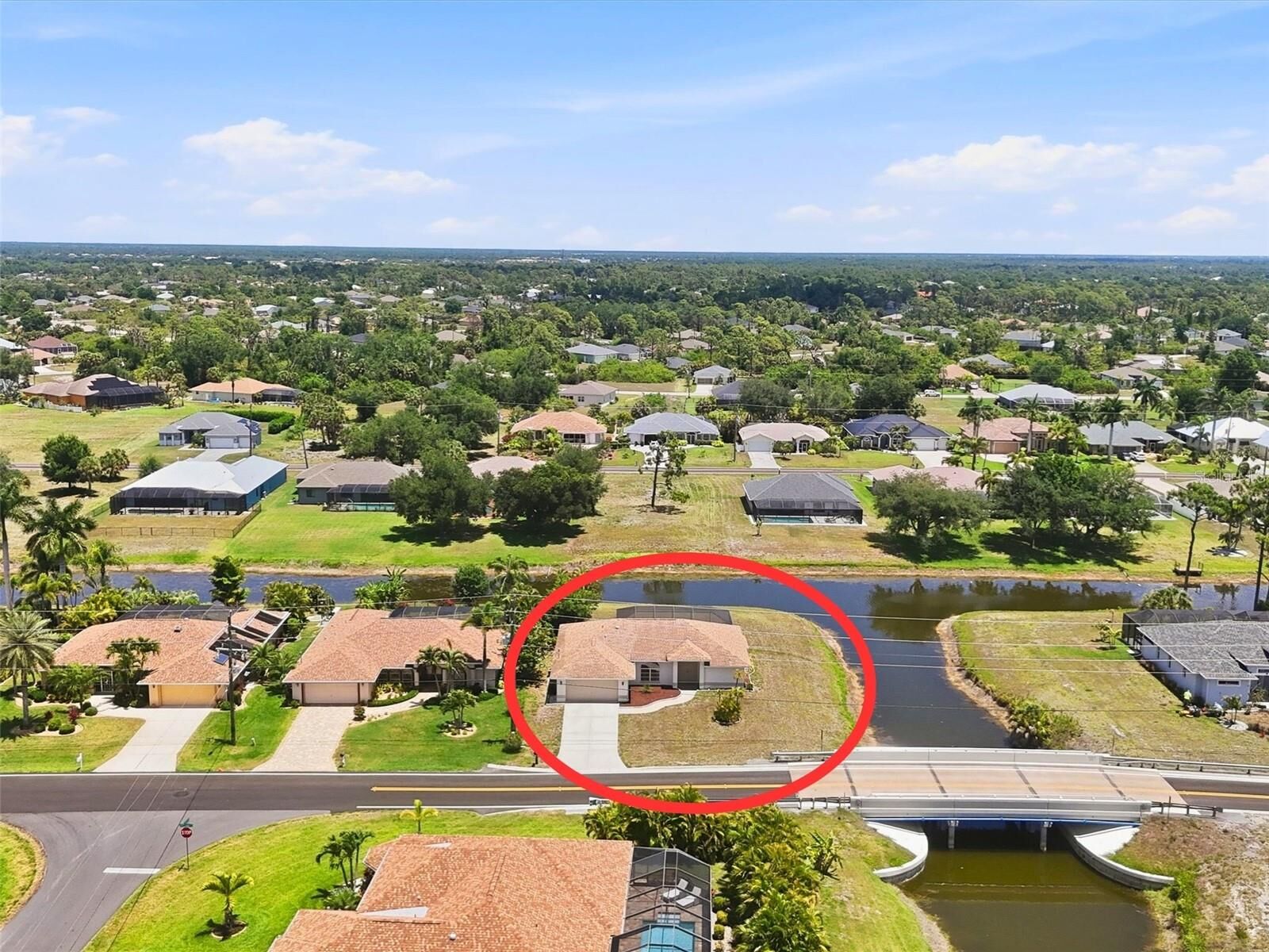 Property Photo: 713 Rotonda Circle FL 33947