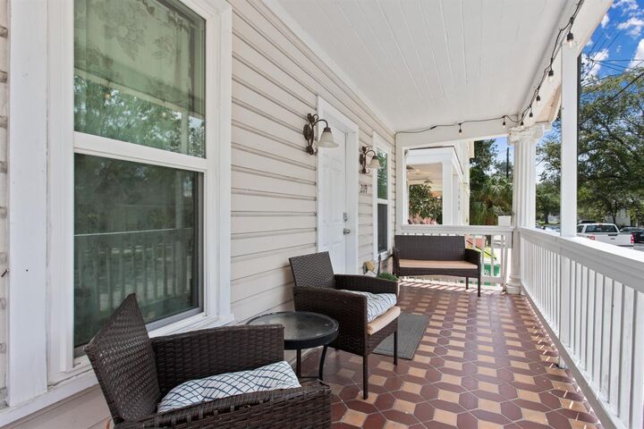 Property Photo:  2119 W Spruce Street  FL 33607 