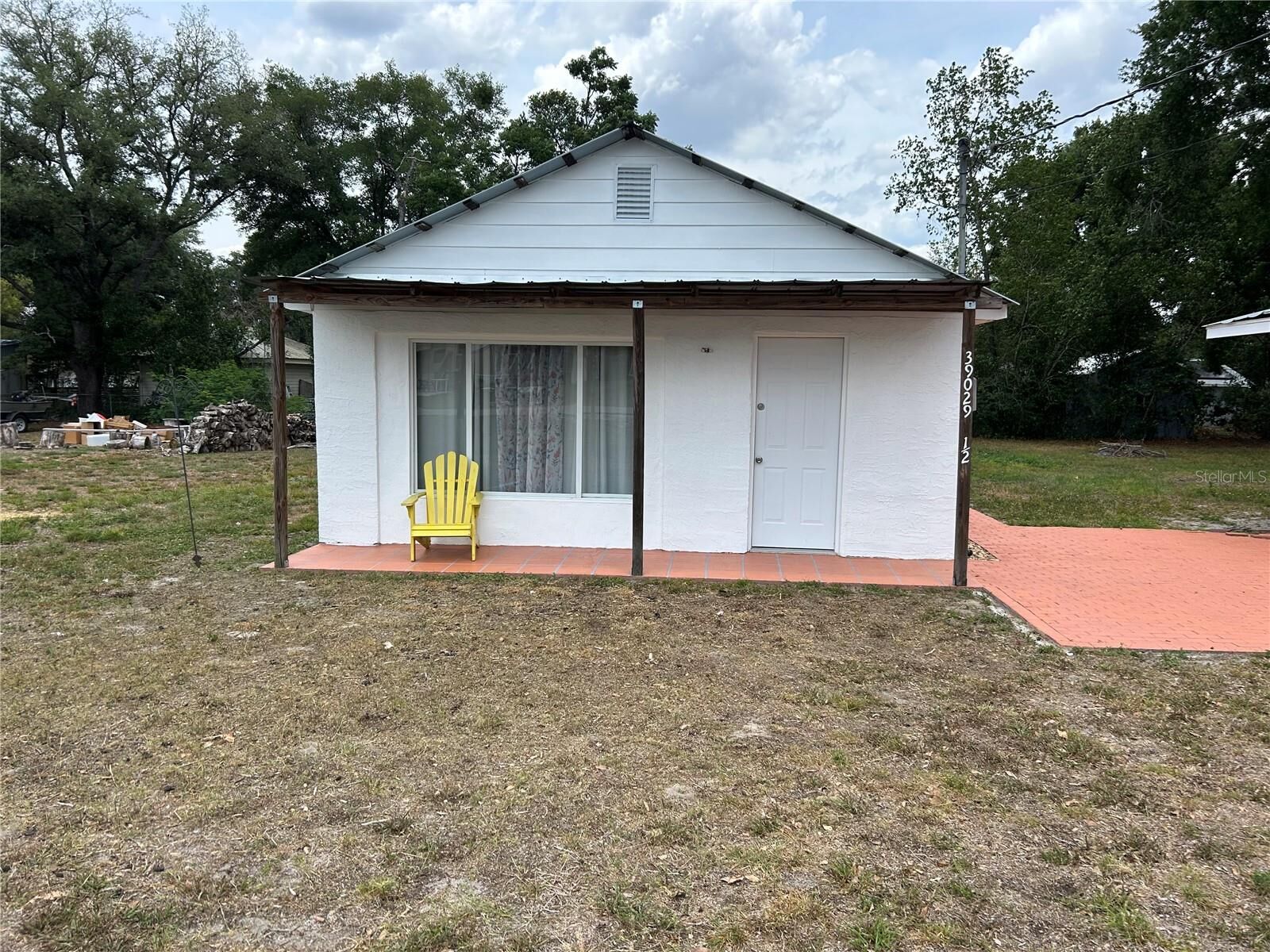 Property Photo: 39029 1/2 Kirkland Drive FL 33542