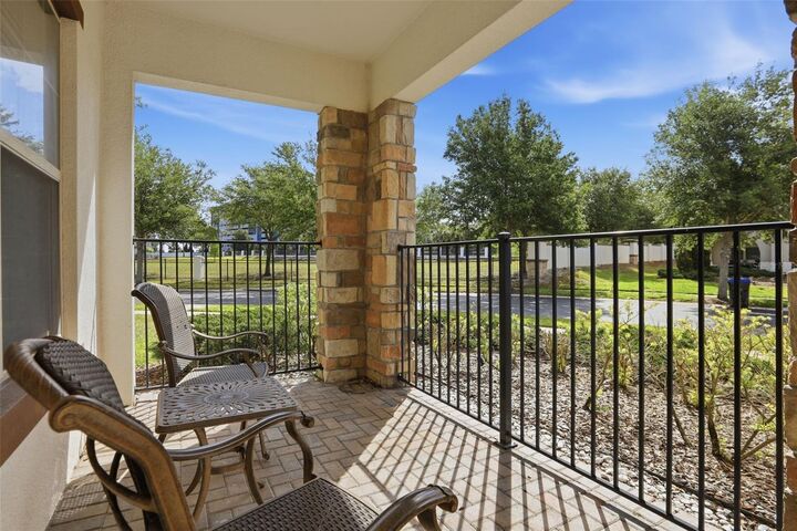 Property Photo:  10902 Citron Oaks Drive  FL 32836 