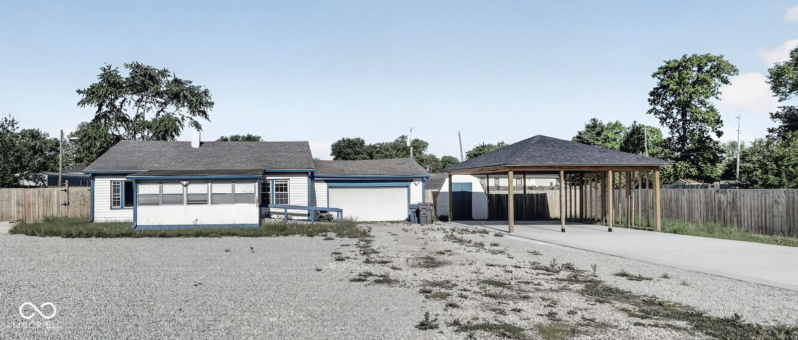 Property Photo:  320 Peach Tree Lane  IN 46219 