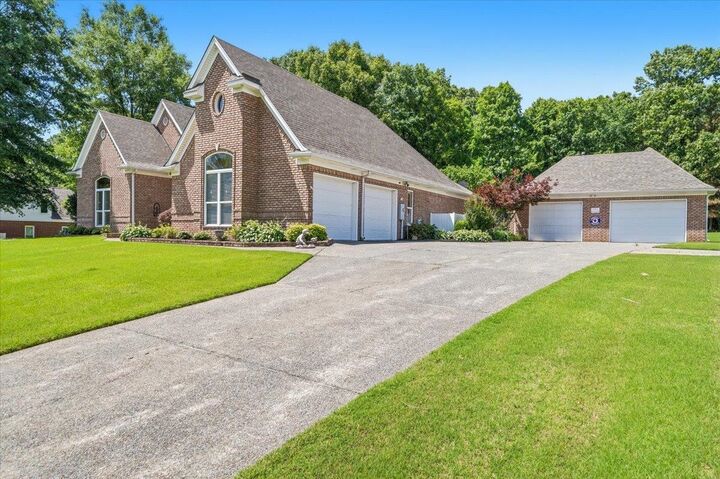 Property Photo:  275 Shady Oaks Dr  TN 38028 