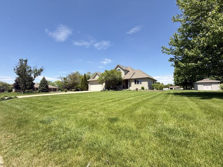 Property Photo:  50 Mary Senica Court  IL 61301 