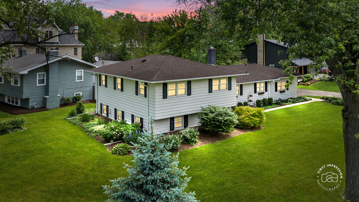 Property Photo:  325 Hemlock Lane  IL 60540 