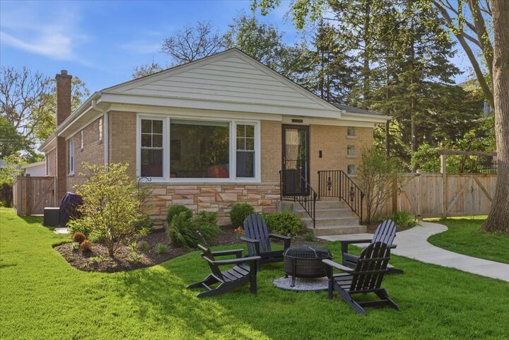 Property Photo:  9237 Lincolnwood Drive  IL 60203 