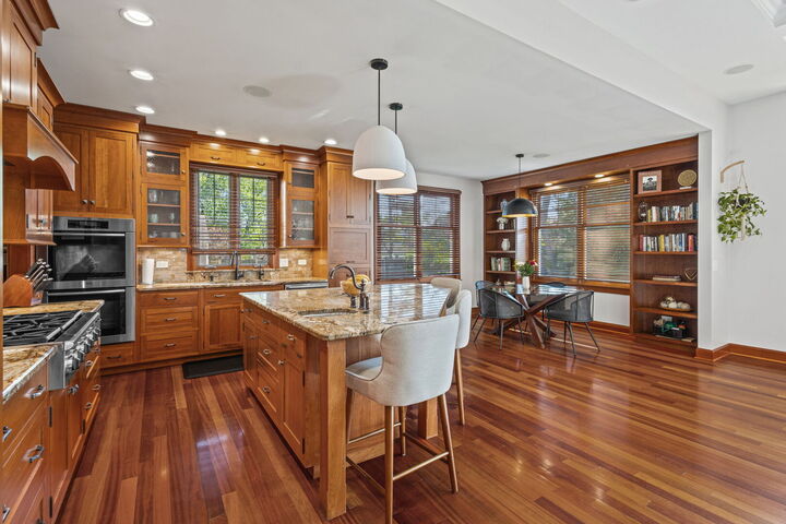 Property Photo:  212 S Bothwell Street  IL 60067 