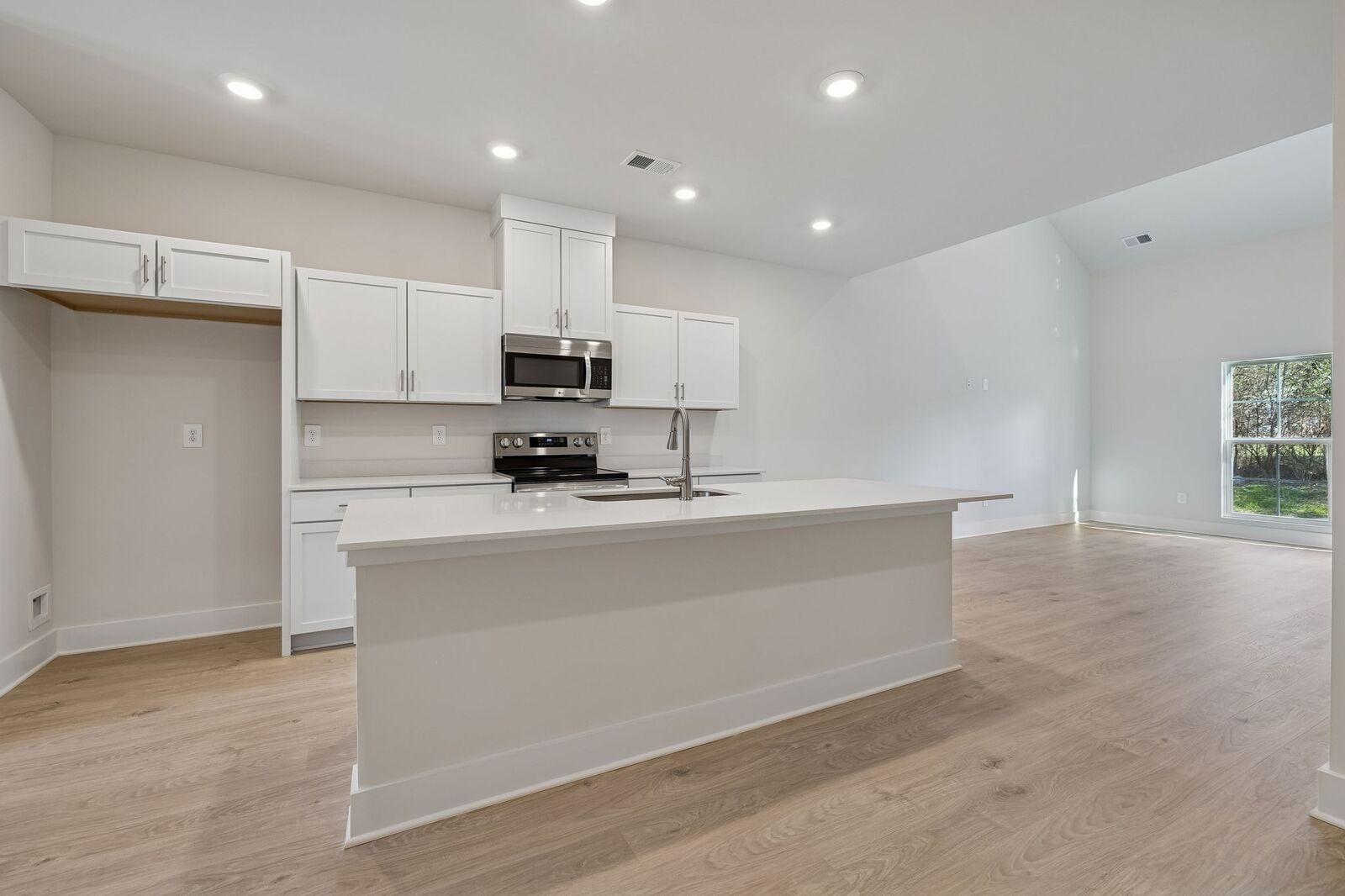 Property Photo:  609 Tulip Springs Ct  TN 37076 
