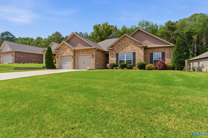 Property Photo:  191 Somerton Drive  AL 35811 