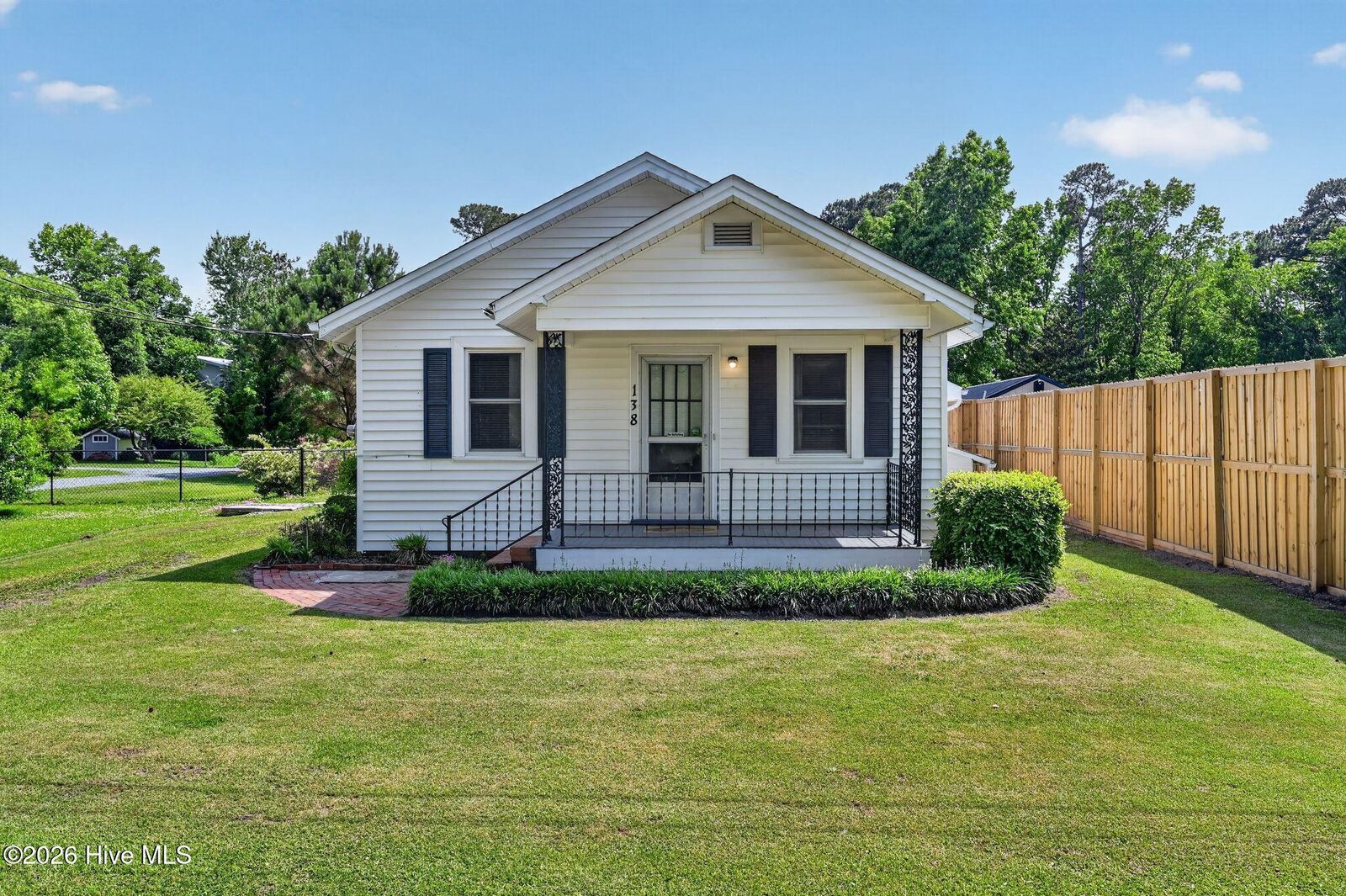 Property Photo: 138 Victoria Drive NC 28401