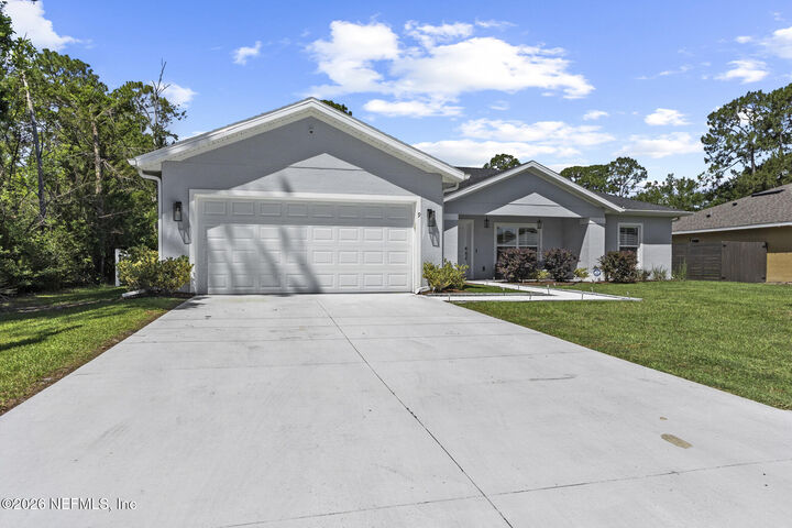 Property Photo: 9 Boston Lane FL 32137