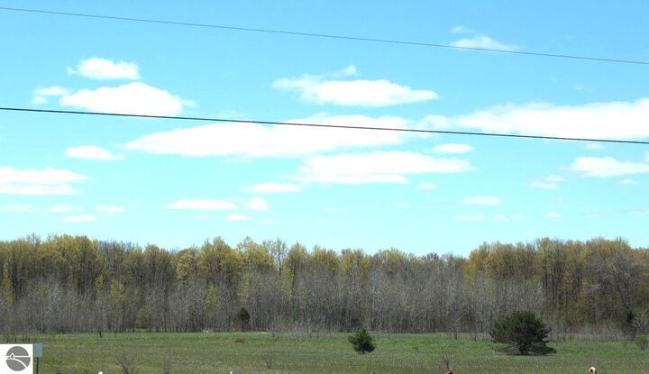 Property Photo:  9441 Kingsfield Drive  MI 49649 