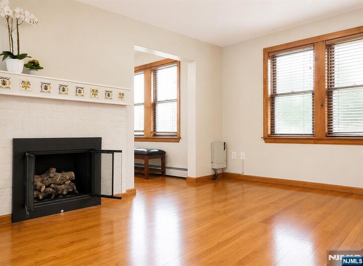 Property Photo:  83 Bluff Road  NJ 07024 