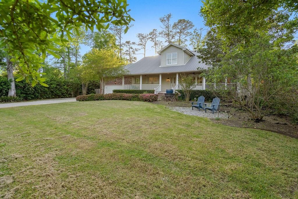 Property Photo:  222 Coffee Street  LA 70448 