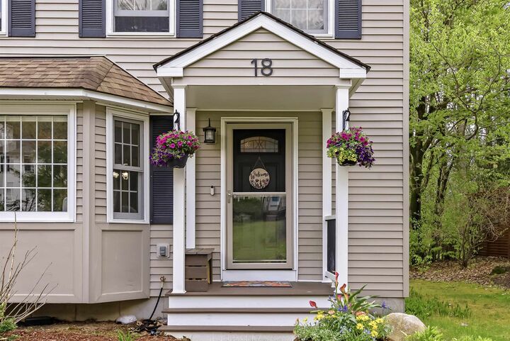 Property Photo: 18 Meetinghouse Road NH 03431