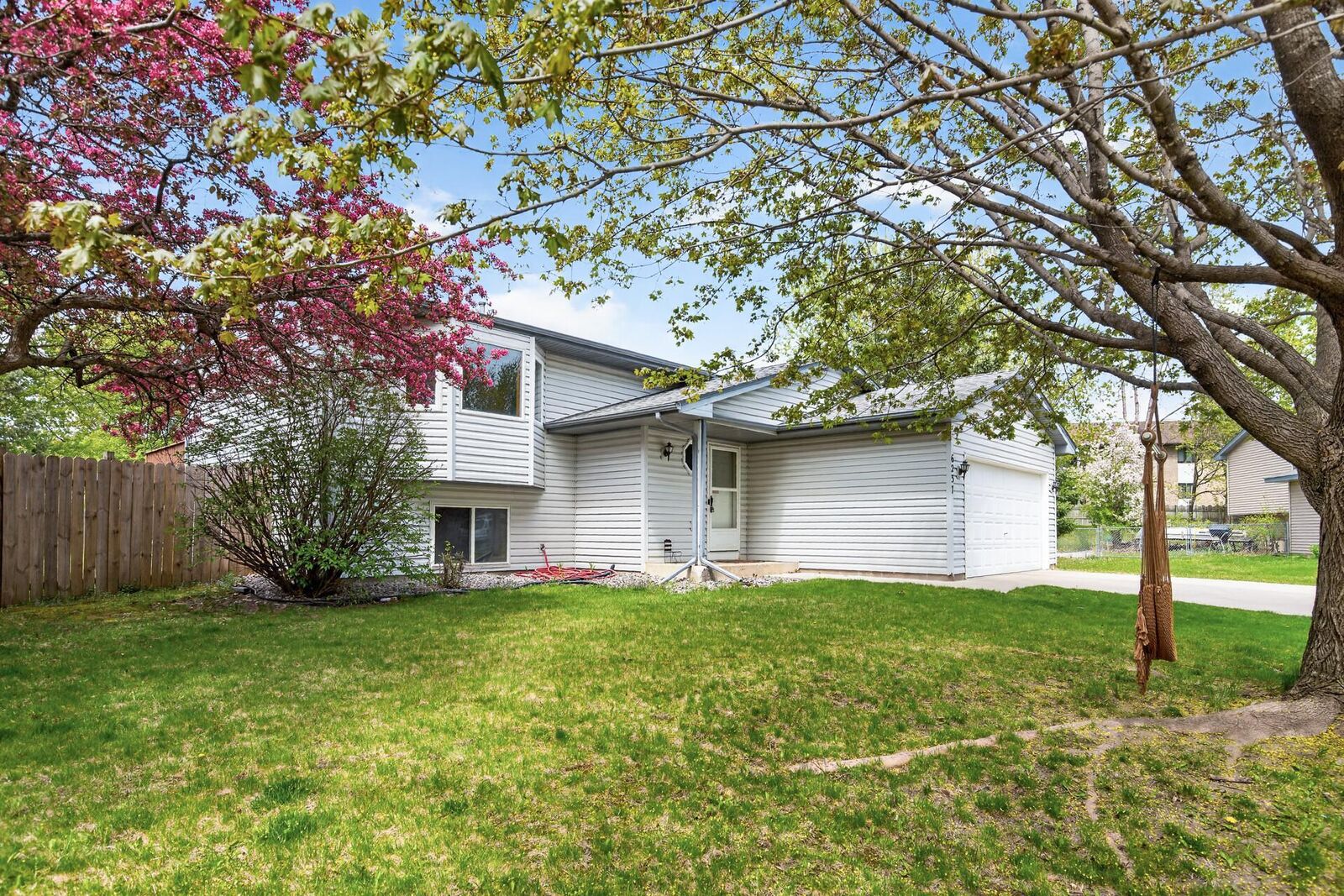 Property Photo:  6237 Kalenda Lane NE  MN 55301 