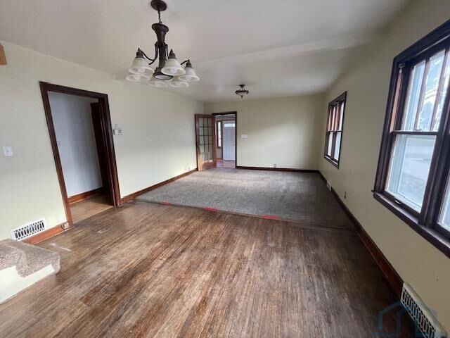 Property Photo:  1150 11th St  IA 51201 