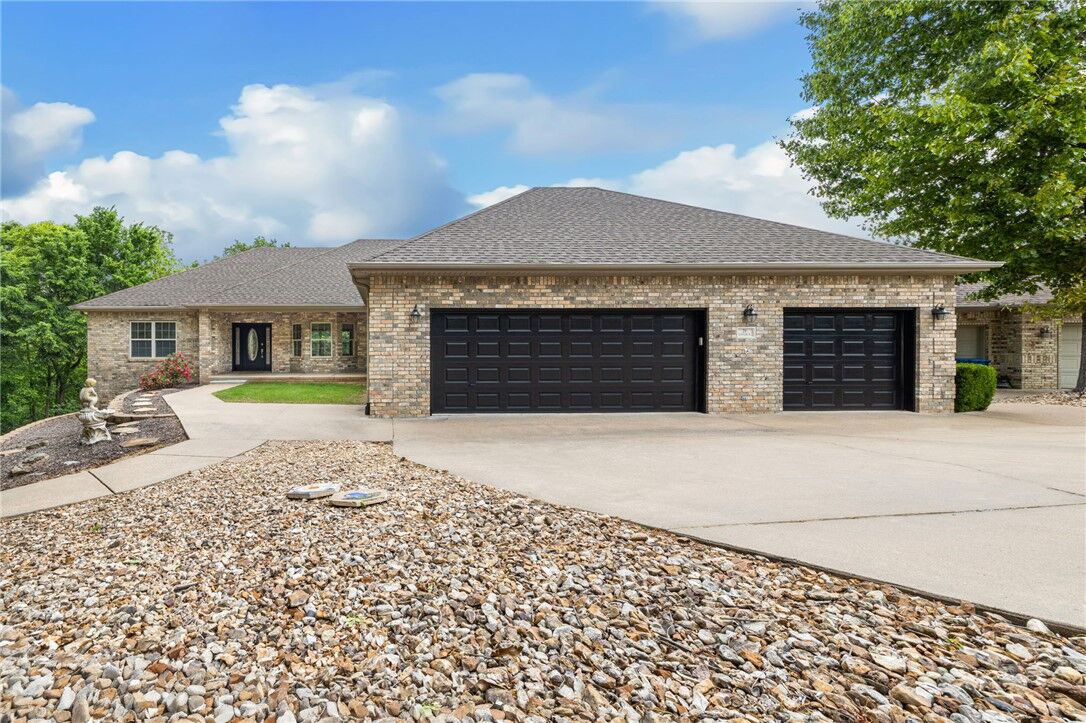 Property Photo:  21 Glenwood Place  AR 72715 