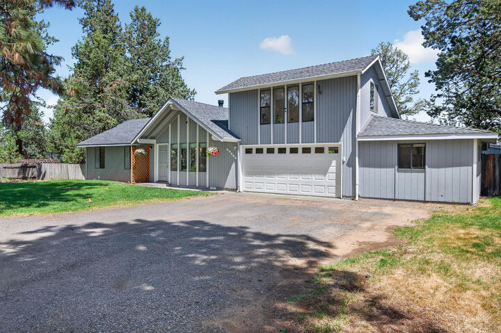 Property Photo:  60866 Brosterhous Road  OR 97702 