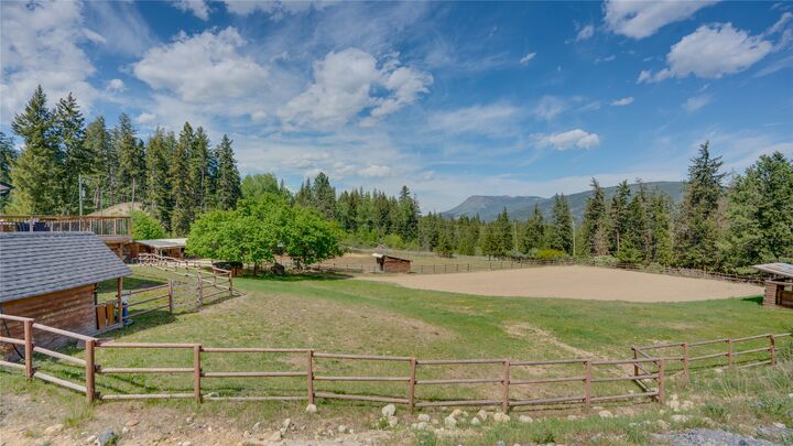 Property Photo: 2086 Yankee Flats Road BC V1E 3J3
