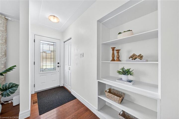 Property Photo:  180 Murdock Avenue  ON N2J 2M5 