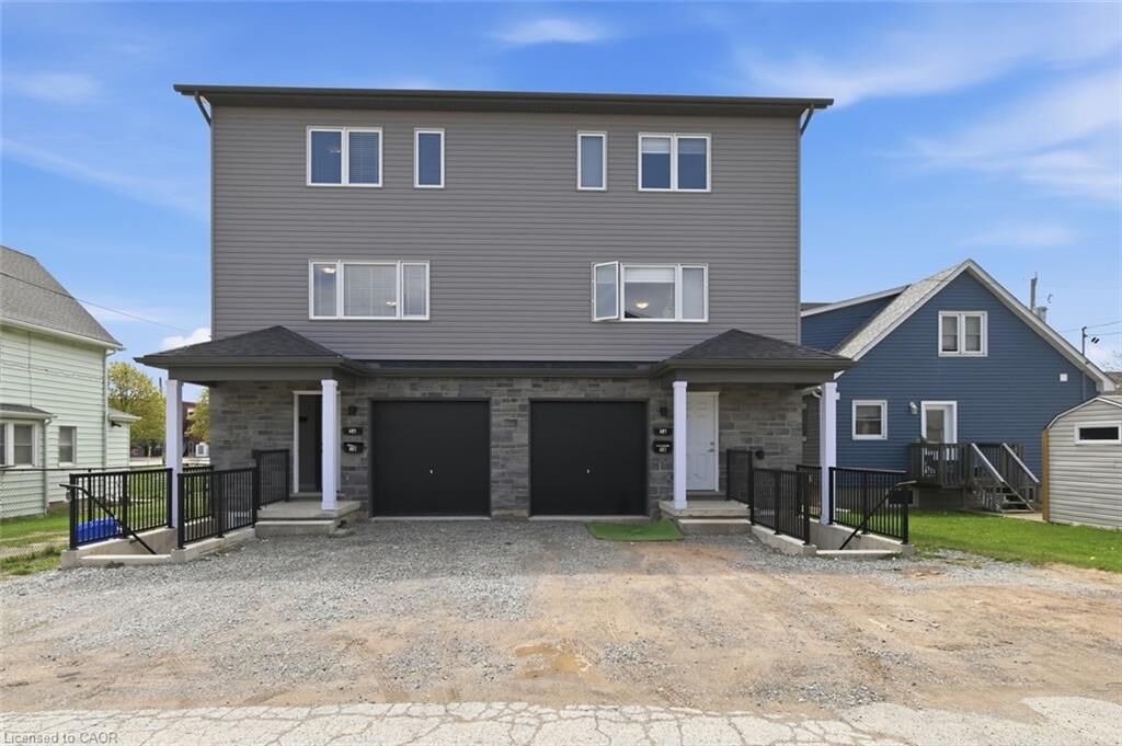 Property Photo:  5 Hagar Street  ON L2V 3J3 