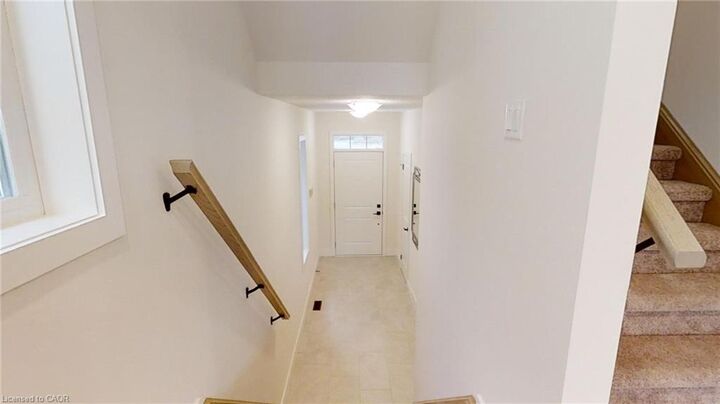 Property Photo:  9 Christopher Court  ON N5X 3X4 