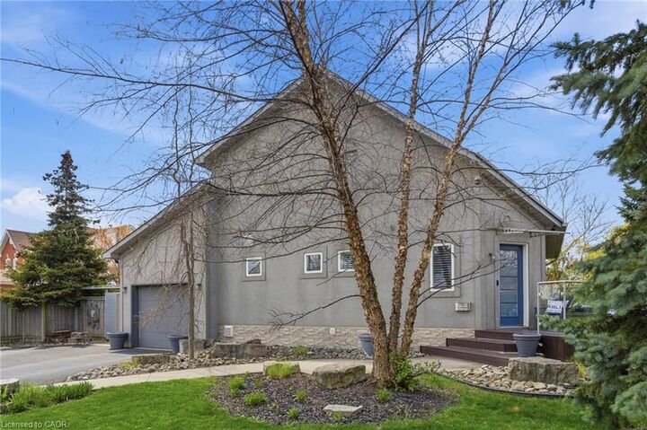Property Photo:  10 Rockhaven Lane  ON L8B 0H7 