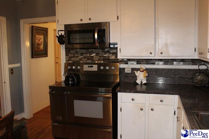 Property Photo: 200 W Byrd SC 29161
