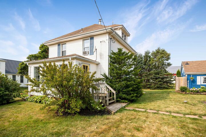 Property Photo:  4305 Grahams Road  PE C0B 1M0 