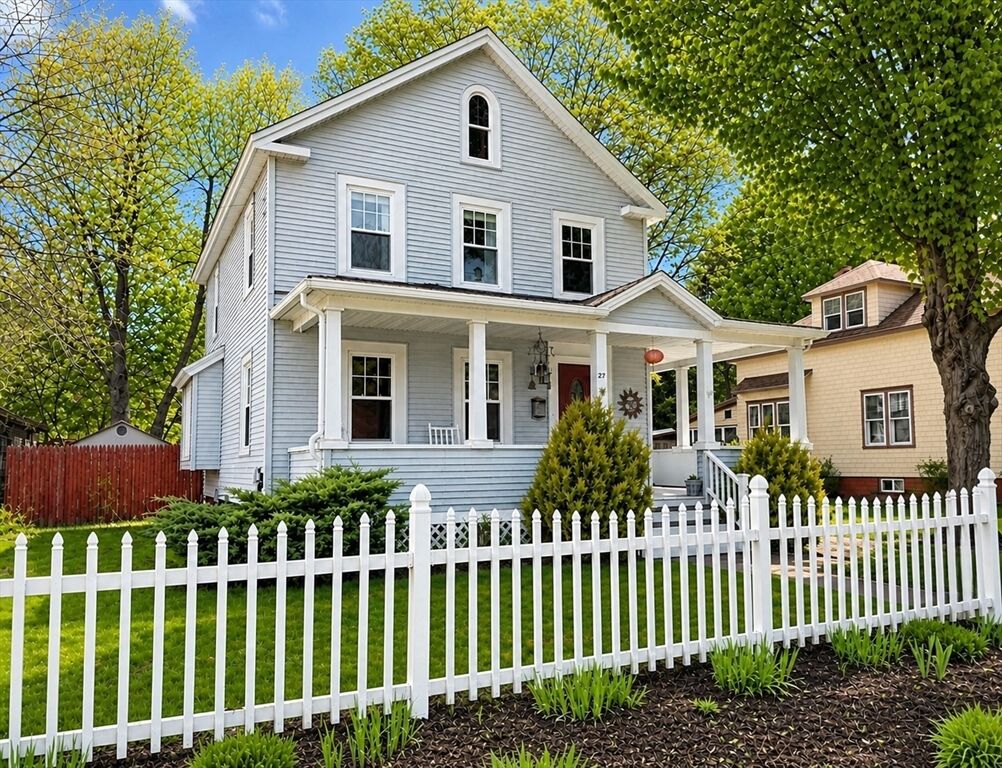 Property Photo:  27 Holyoke St  MA 01027 