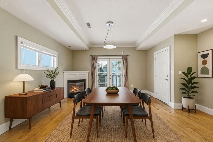 Property Photo:  5 Mount Vernon St 2  MA 02125 