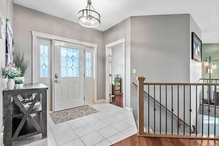 Property Photo:  506 High Park Boulevard NW  AB T1V 2C4 