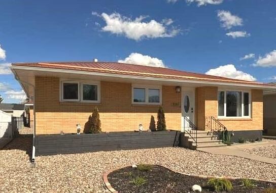 Property Photo: 2231 20 Avenue SE AB T1A 3Y8