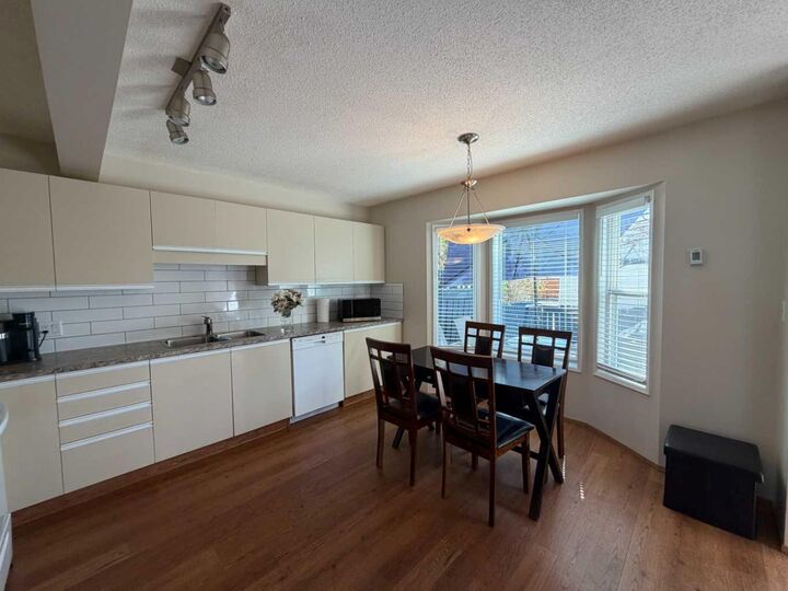 Property Photo:  25 Ellenwood Drive  AB T4R 2E1 