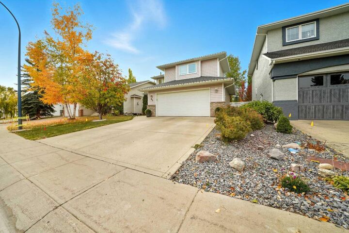 Property Photo:  65 Asmundsen Avenue  AB T4R 2X6 