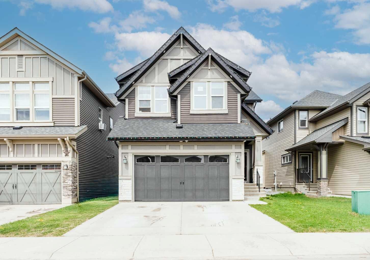 Property Photo:  42 Buckskin Way  AB T4C 2P1 