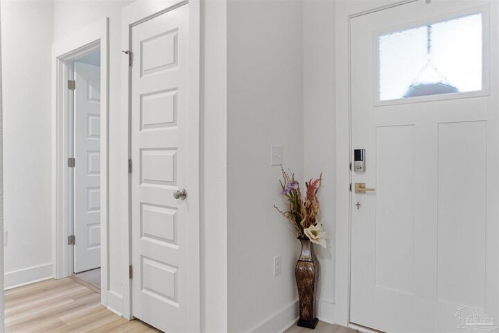 Property Photo:  6677 Paso Fino Drive  FL 32526 